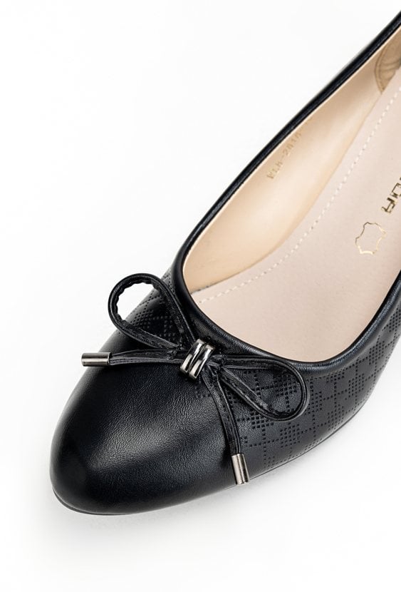 Czarne czółenka z kokardką ARCO