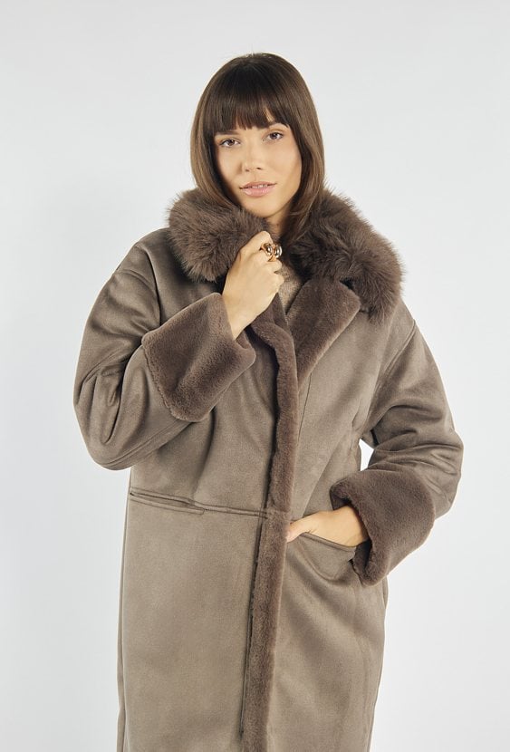 Stylowy płaszcz damski