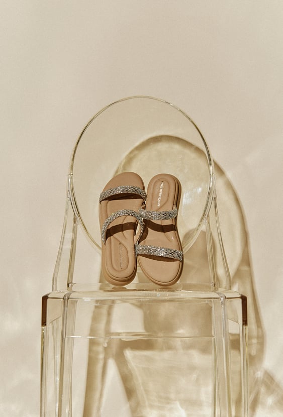 Klapki damskie z połyskiem