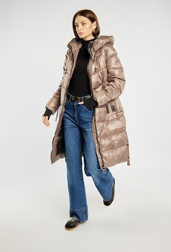 Pikowany płaszcz damski